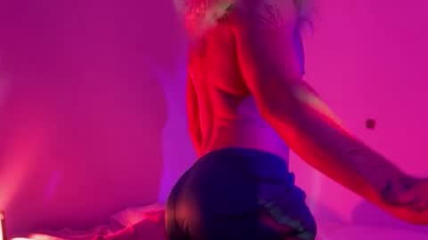 bizarr_o online show from September 23, 2025, 11:30 pm