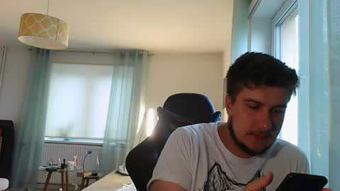 bjguyhugecock online show from May 30, 2026, 8:11 am