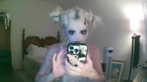 Snapshot of bl0odsyring3 chatting on July 9, 2026, 6:56 pm vampire fang online show from July 9, 2026, 6:56 pm