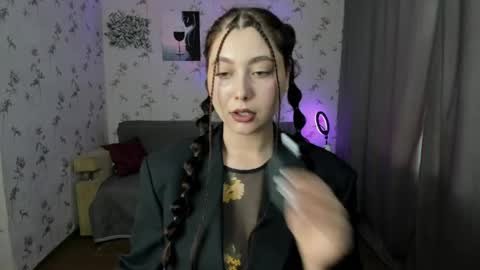 Snapshot of black_berry_bla_ck chatting on May 21, 2026, 10:33 am black_berry_bla_ck online show from May 21, 2026, 10:33 am