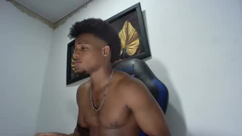 Snapshot of black_dicck chatting on February 1, 2025, 5:26 pm tu morenito online show from February 1, 2025, 5:26 pm