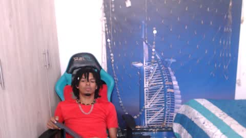 Black online show from December 27, 2024, 5:48 pm