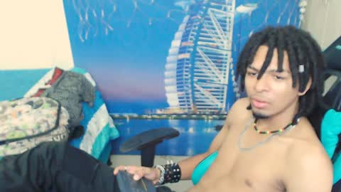 Black online show from December 30, 2024, 2:51 pm