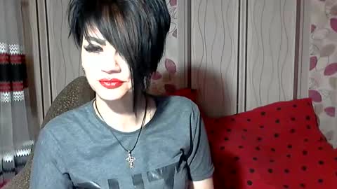 black_hot_01 online show from December 3, 2024, 10:29 pm