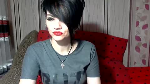 black_hot_01 online show from December 4, 2024, 1:09 pm