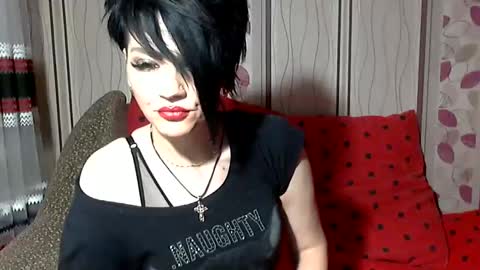 black_hot_01 online show from December 15, 2024, 7:24 am