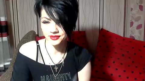 black_hot_01 online show from December 23, 2024, 6:44 am