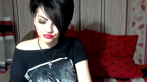 black_hot_01 online show from December 29, 2024, 6:16 pm