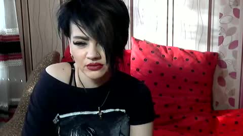 black_hot_01 online show from January 4, 2025, 7:34 am