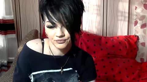 black_hot_01 online show from January 10, 2025, 7:04 am