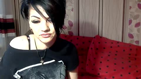 black_hot_01 online show from January 13, 2025, 7:54 am