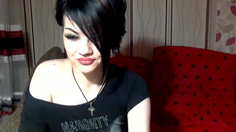 black_hot_01 online show from January 14, 2025, 3:04 pm