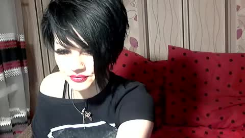 black_hot_01 online show from January 23, 2025, 11:15 am