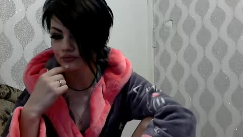 black_hot_01 online show from February 3, 2025, 5:18 am