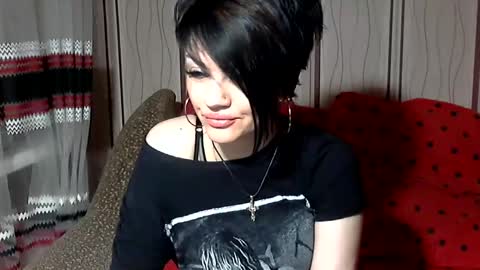 black_hot_01 online show from February 7, 2025, 12:31 am