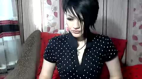 black_hot_01 online show from February 17, 2025, 6:20 am