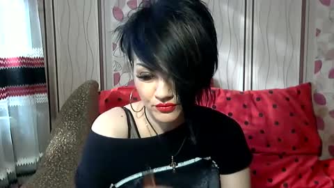 black_hot_01 online show from February 26, 2025, 8:04 am