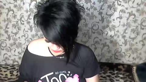 black_hot_01 online show from September 8, 2025, 10:09 pm