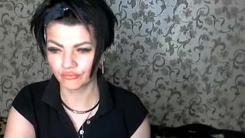 black_hot_01 online show from October 2, 2025, 1:23 am