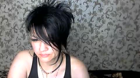 black_hot_01 online show from October 19, 2025, 1:28 am