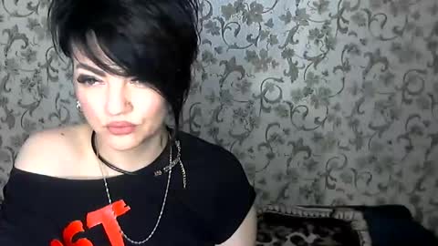 black_hot_01 online show from November 6, 2025, 6:47 am