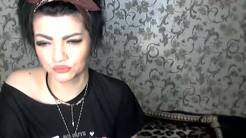 black_hot_01 online show from November 13, 2025, 5:17 am