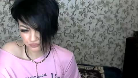 black_hot_01 online show from November 20, 2025, 5:51 am