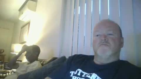 Snapshot of black_n_white4 chatting on February 6, 2025, 9:43 am black_n_white4 online show from February 6, 2025, 9:43 am