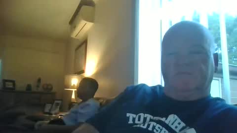 Snapshot of black_n_white4 chatting on February 23, 2025, 9:00 am black_n_white4 online show from February 23, 2025, 9:00 am