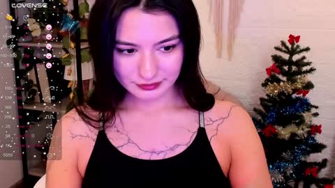 Snapshot of black_pant3r chatting on December 13, 2024, 2:43 am Mon Mon online show from December 13, 2024, 2:43 am