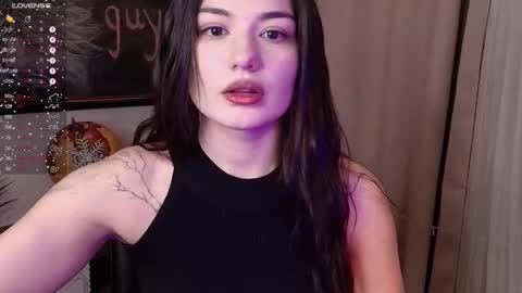 Snapshot of black_pant3r chatting on December 18, 2024, 2:42 am Mon Mon online show from December 18, 2024, 2:42 am