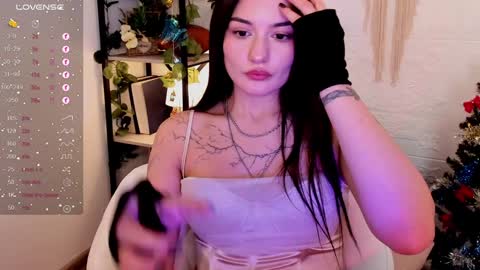 Snapshot of black_pant3r chatting on December 22, 2024, 6:17 am Mon Mon online show from December 22, 2024, 6:17 am