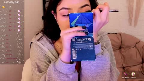 Snapshot of black_pant3r chatting on January 8, 2025, 2:25 am Mon Mon online show from January 8, 2025, 2:25 am