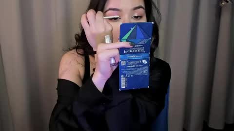 Snapshot of black_pant3r chatting on January 9, 2025, 2:33 am Mon Mon online show from January 9, 2025, 2:33 am