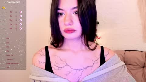 Snapshot of black_pant3r chatting on January 10, 2025, 2:46 am Mon Mon online show from January 10, 2025, 2:46 am