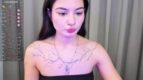 Snapshot of black_pant3r chatting on January 16, 2025, 2:41 am Mon Mon online show from January 16, 2025, 2:41 am