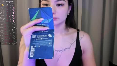 Snapshot of black_pant3r chatting on January 31, 2025, 2:48 am Mon Mon online show from January 31, 2025, 2:48 am