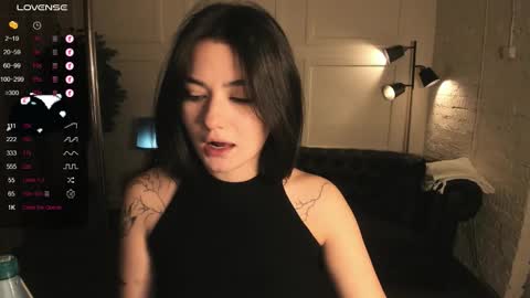 Snapshot of black_pant3r chatting on October 4, 2025, 2:53 am Mon Mon online show from October 4, 2025, 2:53 am