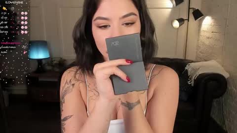 Snapshot of black_pant3r chatting on October 13, 2025, 2:55 am Mon Mon online show from October 13, 2025, 2:55 am