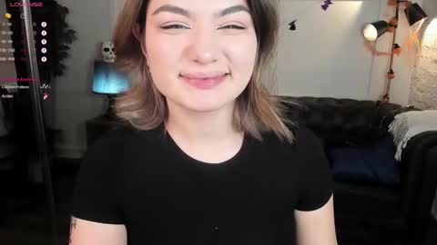 Snapshot of black_pant3r chatting on October 22, 2025, 2:45 am Mon Mon online show from October 22, 2025, 2:45 am