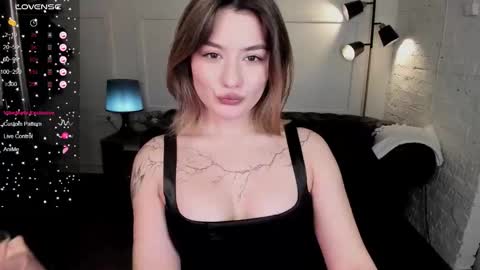 Snapshot of black_pant3r chatting on November 7, 2025, 8:47 am Mon Mon online show from November 7, 2025, 8:47 am