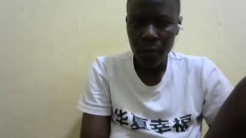 Snapshot of black_queen_ke chatting on November 1, 2025, 1:13 pm black_queen_ke online show from November 1, 2025, 1:13 pm