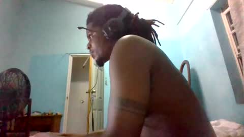 Snapshot of black_rasta758 chatting on October 13, 2025, 12:54 am black_rasta758 online show from October 13, 2025, 12:54 am