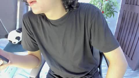 B L A C K  R O S E  online show from November 23, 2025, 11:43 am