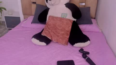 Snapshot of black_rose02 chatting on April 24, 2026, 11:23 am B L A C K R O S E online show from April 24, 2026, 11:23 am