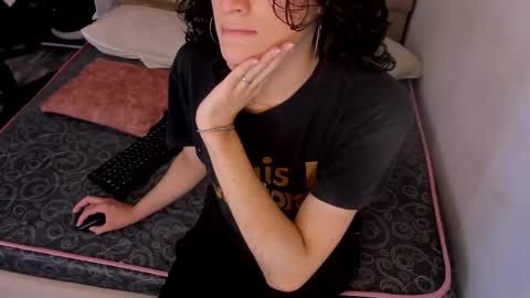 Snapshot of black_rose02 chatting on May 23, 2026, 11:47 am B L A C K R O S E online show from May 23, 2026, 11:47 am