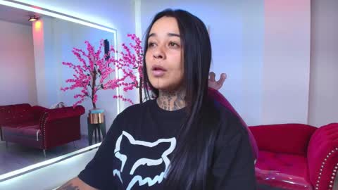 Rousse  online show from February 6, 2026, 3:44 am