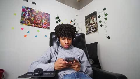 black_tentationx online show from February 26, 2025, 4:25 am