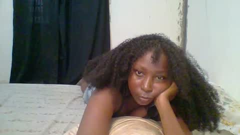 Snapshot of black_umbre chatting on June 24, 2026, 8:24 am Dee online show from June 24, 2026, 8:24 am