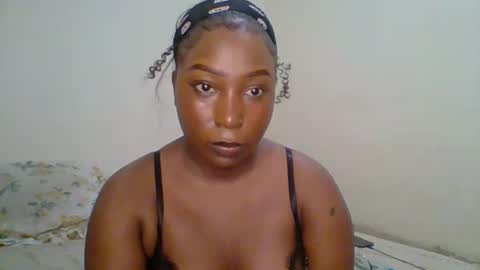Snapshot of black_umbre chatting on July 10, 2026, 7:01 am Dee online show from July 10, 2026, 7:01 am